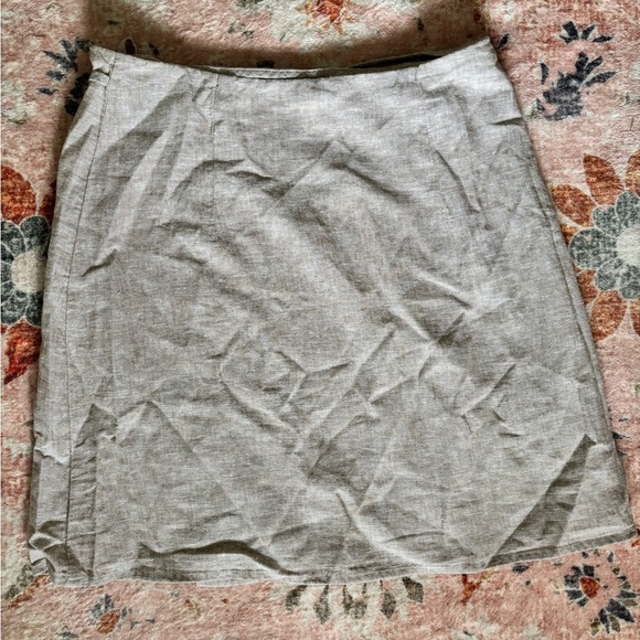 BNWT Linen Cotton Blend Women's Mini wrap Skirt in size 4! - Picture 7 of 8